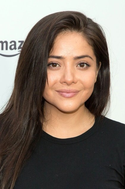 Teresa Ruiz as Carmen