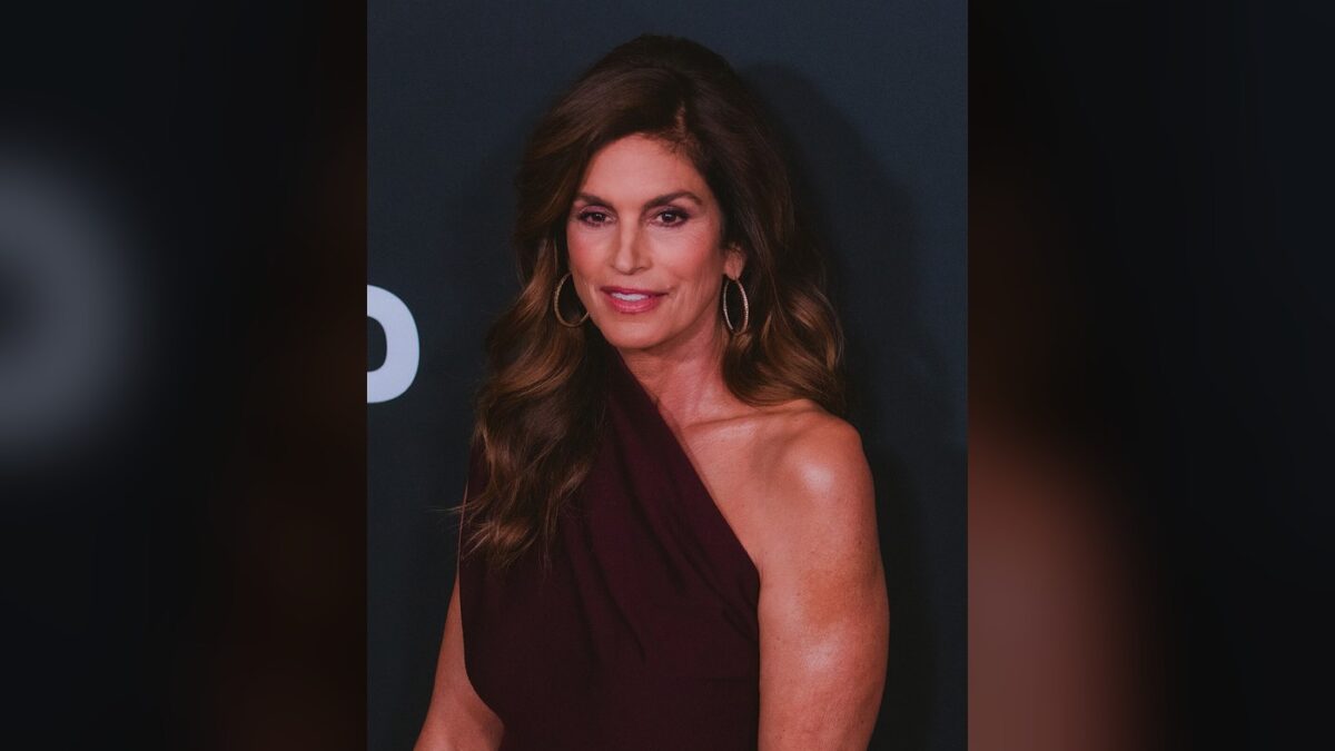 Cindy Crawford: dalla copertina di Vogue all’impero cosmetico da miliardi