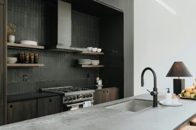 Cómo elegir la encimera adecuada para renovar tu cocina