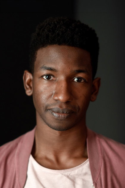 Mamoudou Athie como Hal Dockins