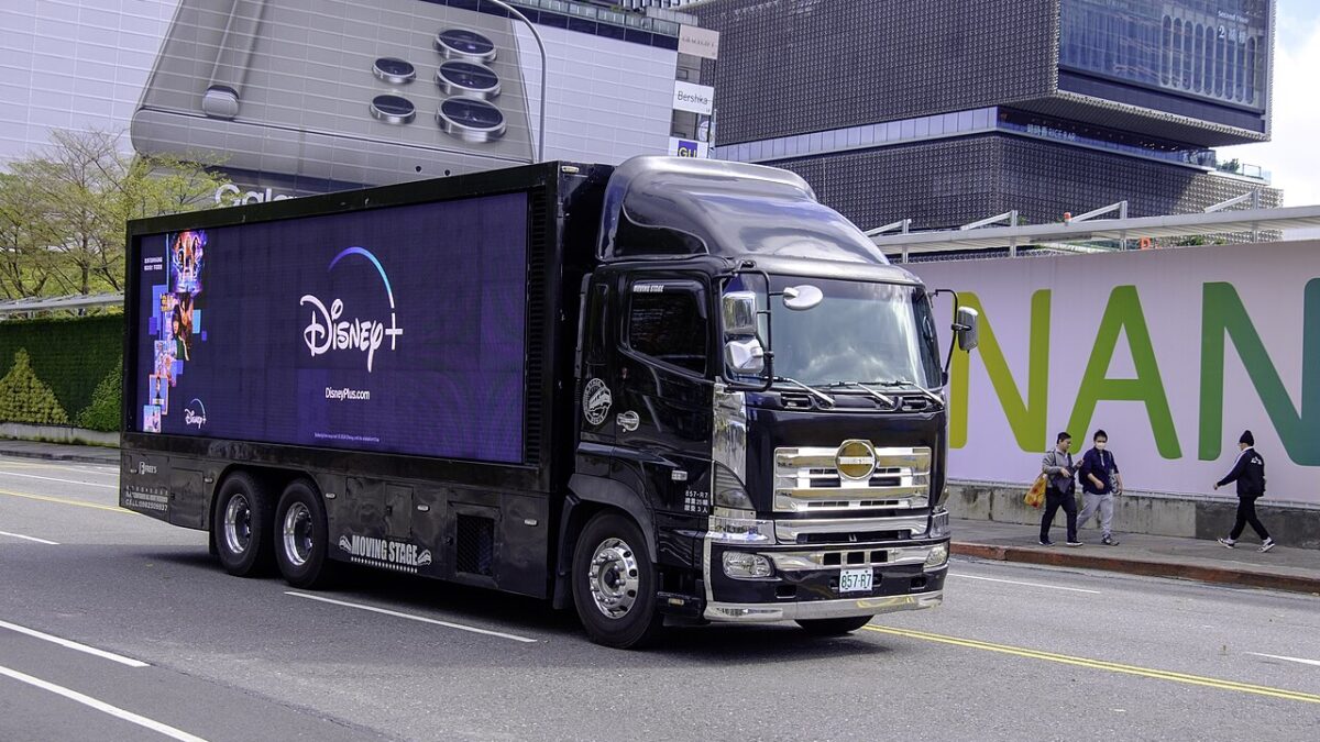 Disney+ y Hulu aumentan sus precios 13% después de duplicar ganancias en streaming