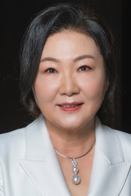 Kim Hae-sook în rolul lui Gil Jung-gan
