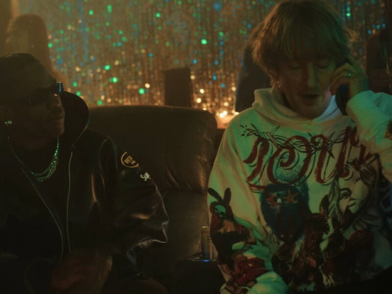 Owen Wilson tappar bort sin son på Rolling Loud i verklighetsbaserad komedi med Travis Scott