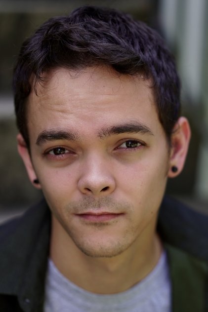ジョセフ・ポリキン（Joseph Poliquin） as カール（Carl）