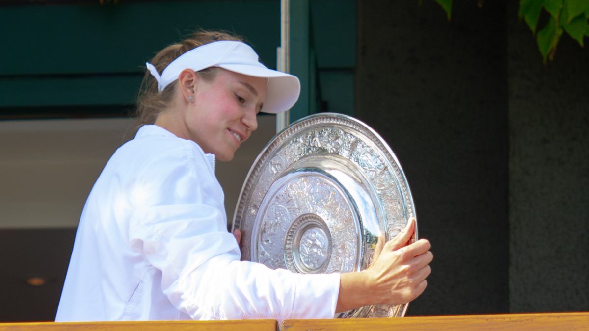 Elena Rybakina, numero 1 del mondo: la domanda senza risposta e tre titoli Slam