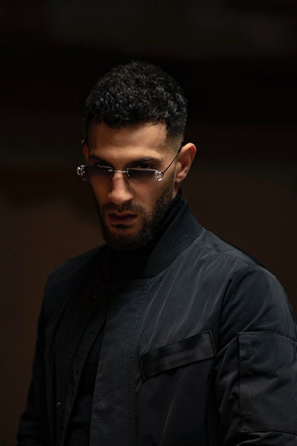 Adrien Essamir dans le rôle de 'Papillon'