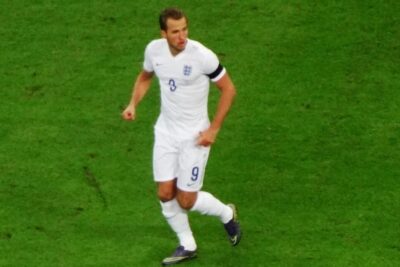 England spent sixty years carrying their own history — a German put it down
