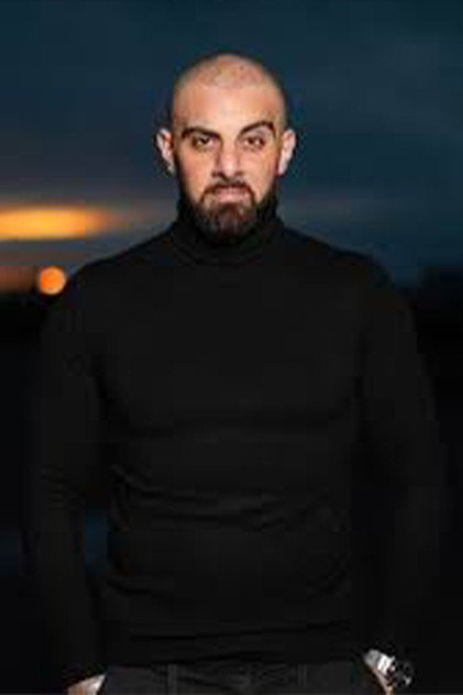 Yousef Ramal dans le rôle de Parpaing