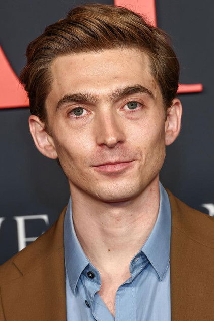 Austin Abrams dans le rôle de Bryan