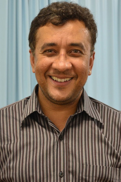 Maurício Manfrini as Toninho da Vila