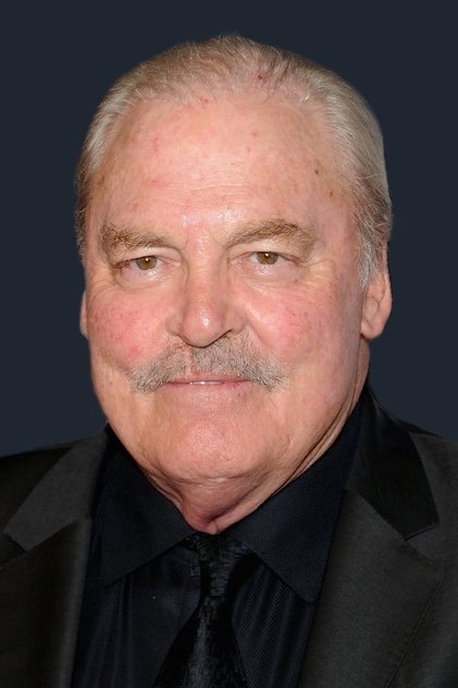 Stacy Keach como Clive Coleman
