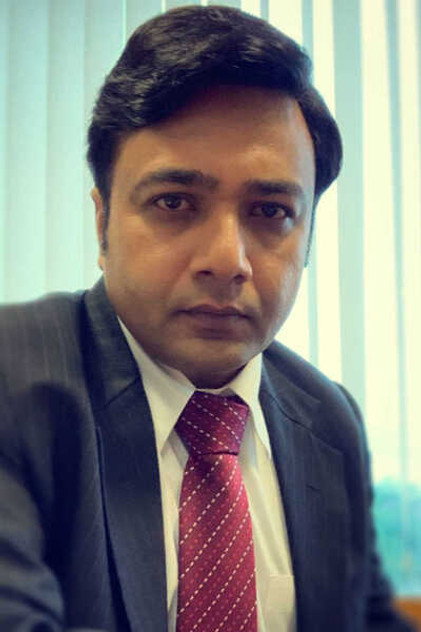 Hemant Kher as Cheeku