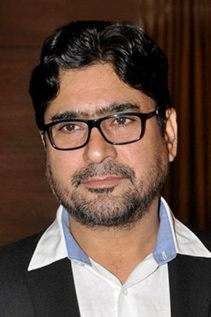 Yashpal Sharma as Mahinder Phorey