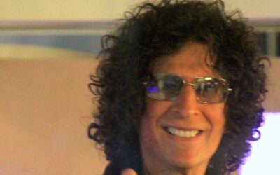 트레일러는 The Howard Stern Show를 예고하지 않는다 — 처음으로 스튜디오를 보여준다