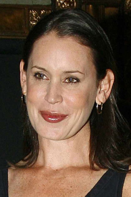 Jennifer Schwalbach Smith como Emma