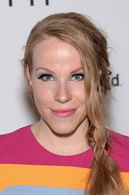 Emma Myles 역 Betsy