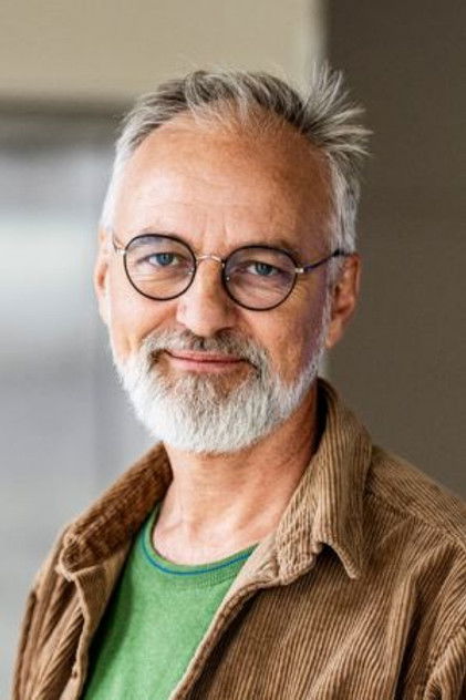 Björn Kjellman como Ronny Johansson
