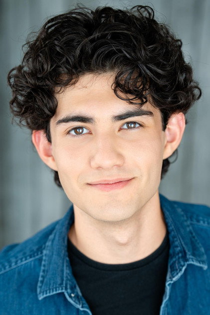 Nolan Almeida como Wyatt