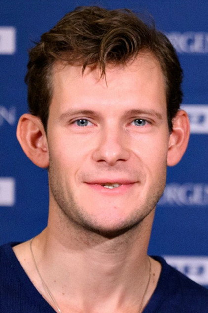 Simon Bennebjerg som Frederik de Schinkel