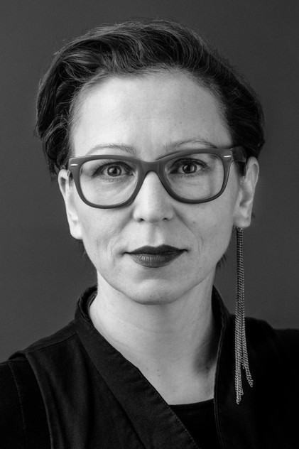 Zuzana Stivínová as Concierge