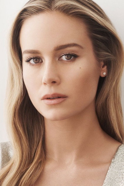 Brie Larson as Elizabeth Zott