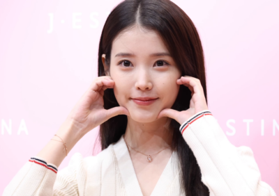 IU