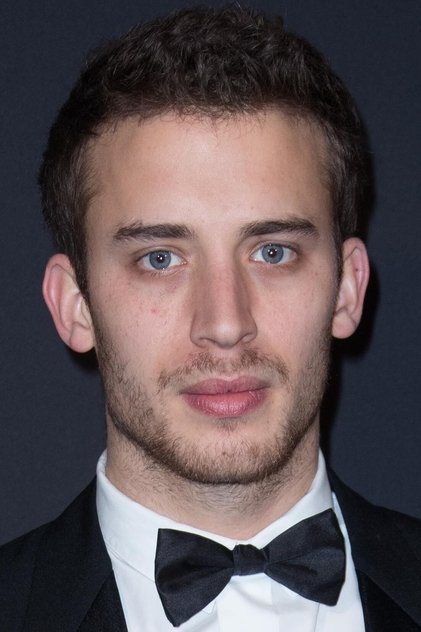 Jonas Bloquet în rolul Lieutenant Chambreau