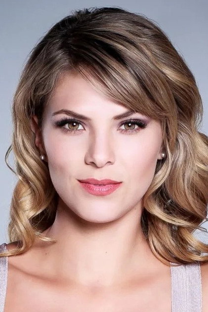 Margarita Muñoz as Valeria