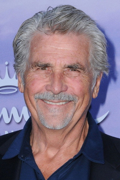 James Brolin como Zurg (voice)