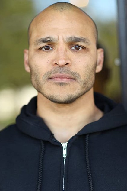 Jimmy Gonzales como Hector Morales