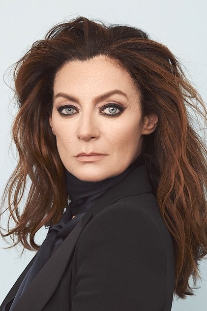 Michelle Gomez como Roz