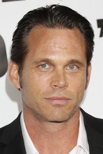 Chris Browning as Donald Walker