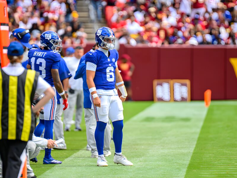 Lesão no joelho de Jaxson Dart deixa os Giants sem plano diante dos Rams
