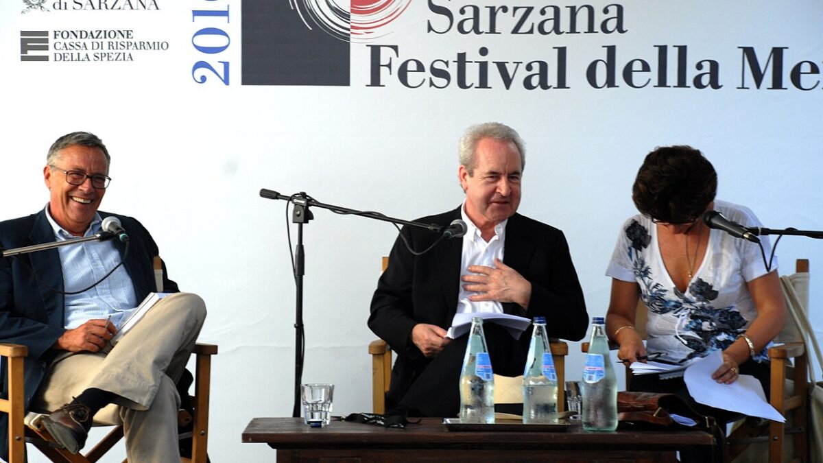 John Banville, lo scrittore che ha dedicato una vita a dimostrare che lo stile non è un lusso