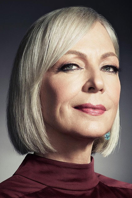 Allison Janney în rolul Lou