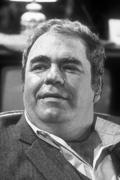 Hoyt Axton as Randall Peltzer