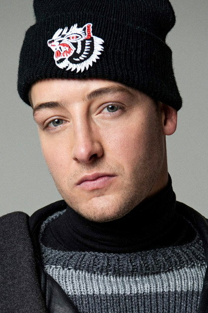 Giordano Rossi dans le rôle de Julián (Adult)