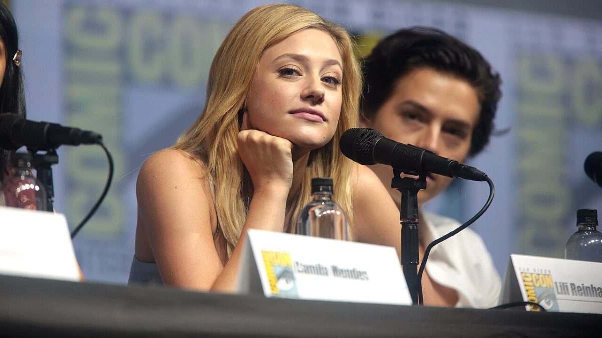 Lili Reinhart: cô gái nhà bên rời Riverdale để đi tìm vai phản diện