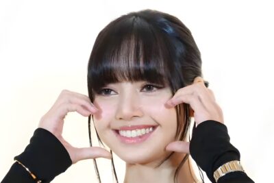 Lisa codifica su identidad tailandesa en ‘SaWaDiKa,’ su nuevo single de K-pop
