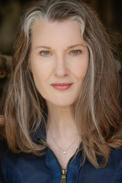 Annette O'Toole as Hope McCrea