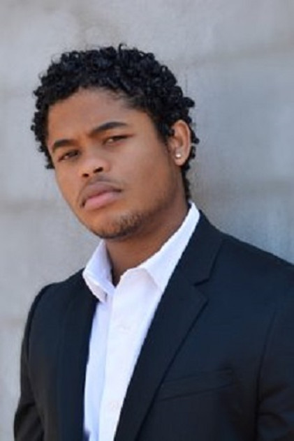 Isaiah John als Leon Simmons