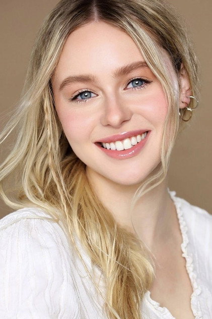 Isabella Crovetti as Brin Kweller