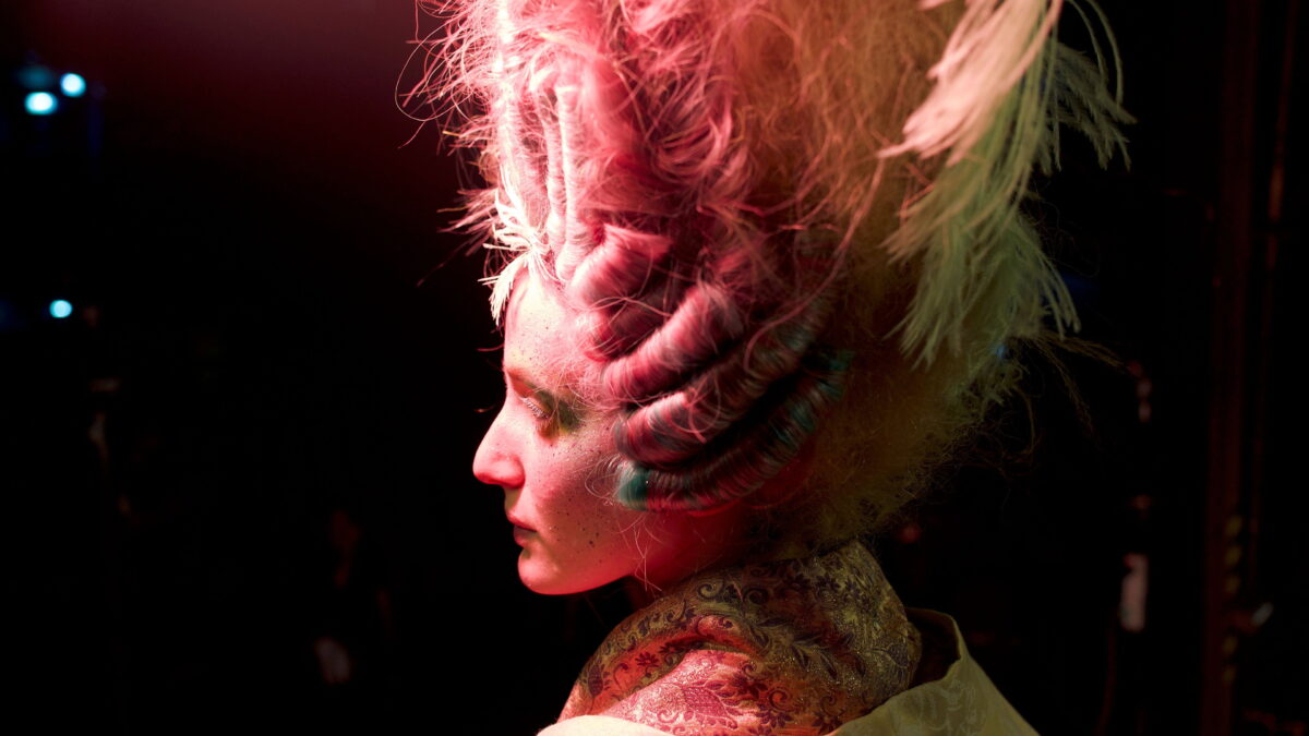 Medusa Deluxe: A Stylish but Hollow Thriller