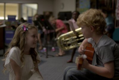 Taylor Swift vædder på, at ‘Everything Has Changed’ fungerer bedre uden album