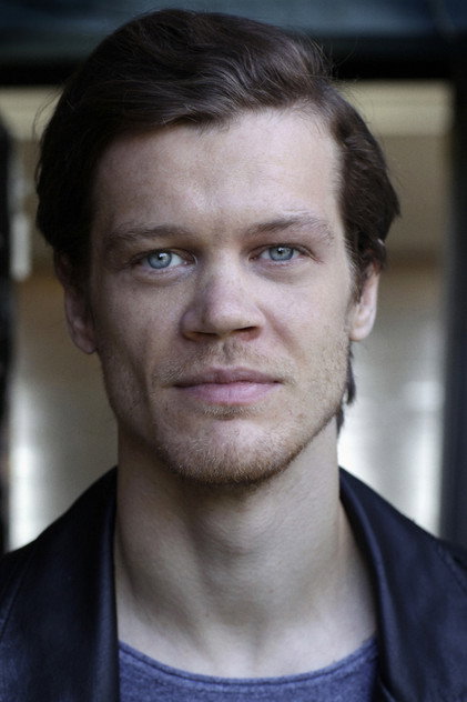 Jamie Paul as Robbie
