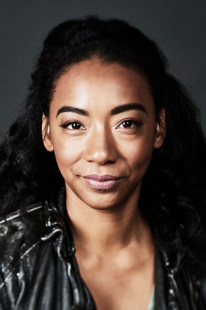Betty Gabriel în rolul Georgina