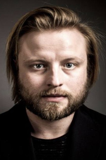 Stéphane Varupenne como Georges Bidault