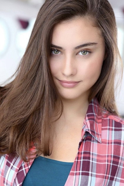 Francisca Estevez dans le rôle d’Eva Samper