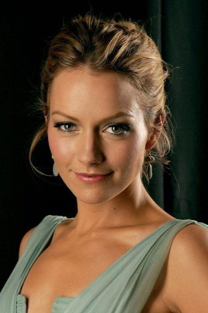 Becki Newton dans le rôle de Lorna Crane