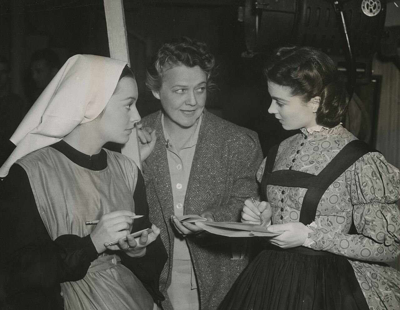 Olivia De Havilland, skuespillerinden der sagsøgte Hollywood og vandt to Oscars og en historisk retssejr
